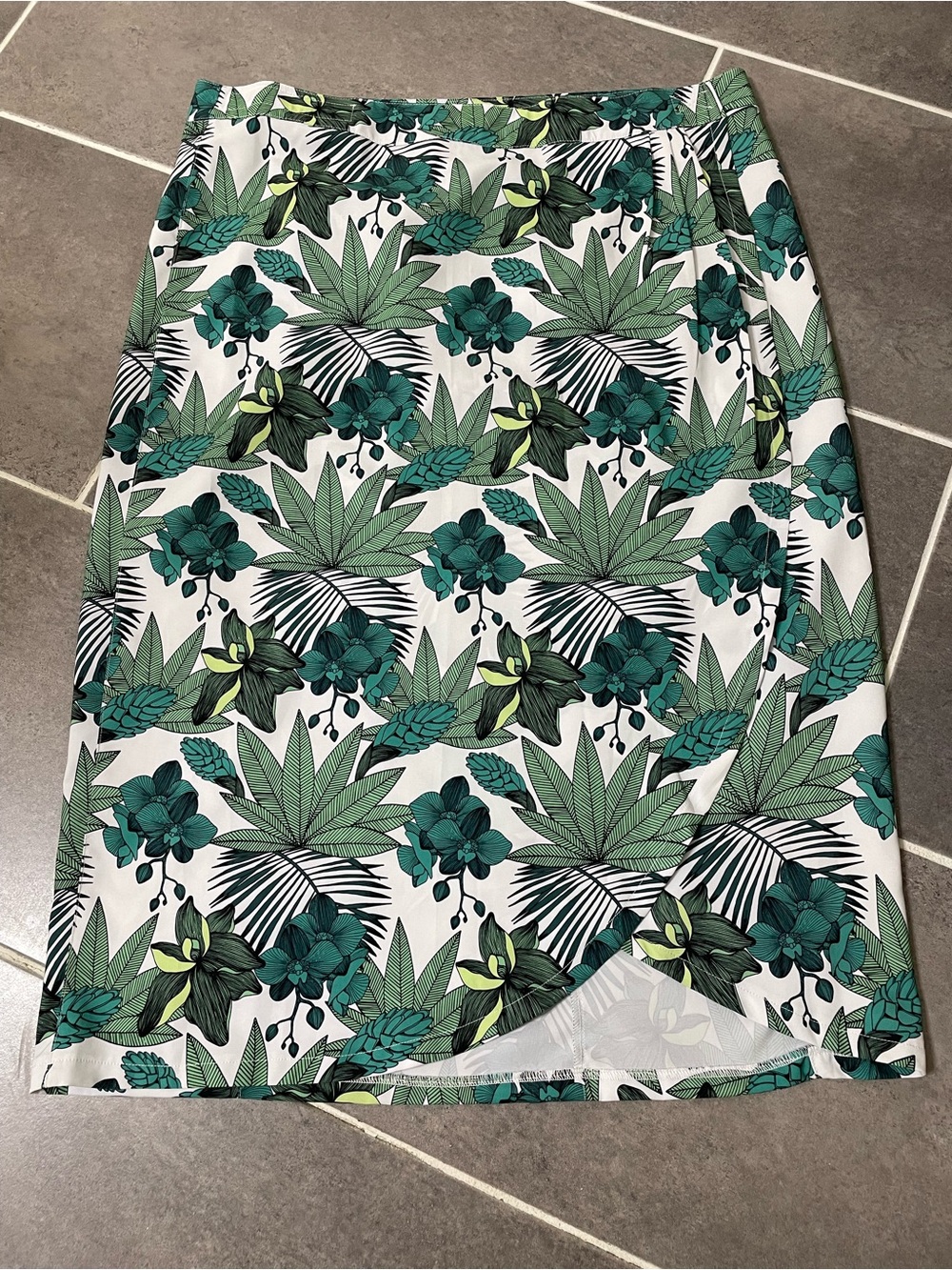 RipSkirt Hawaii Length 3 Skirt size XL